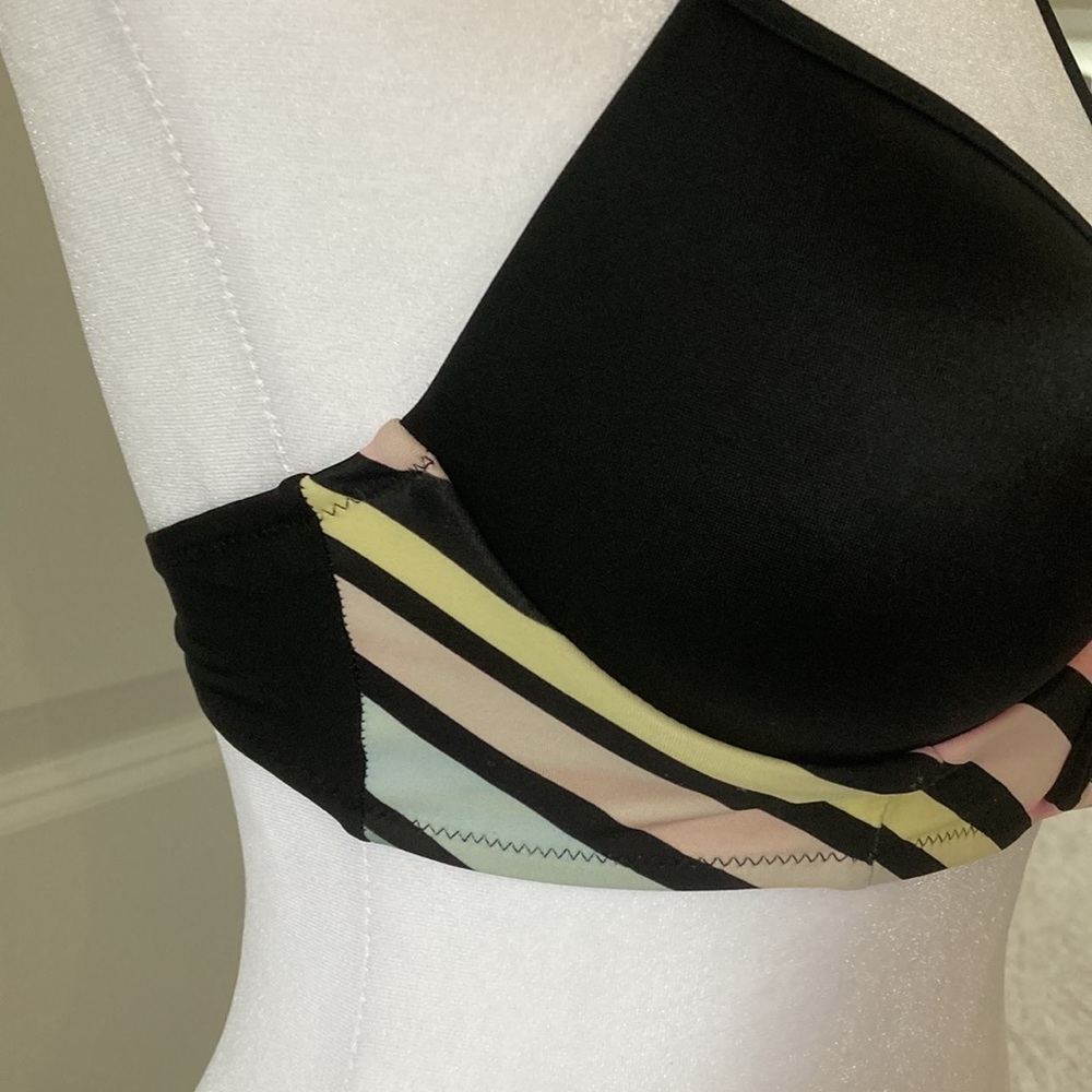 PINK Victoria’s Secret small bikini top halter - Picture 4 of 8